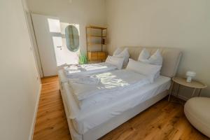 STAYLIGHT Stilvolle Suite in Celle mit Frühstück, Kaffee, kostenloser Parkplatz und Wohnküche
