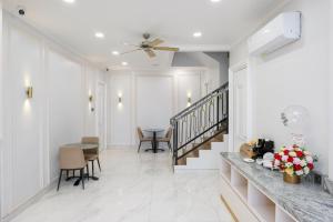 Urbanview Kencana Residence near Pakuwon Mall Surabaya