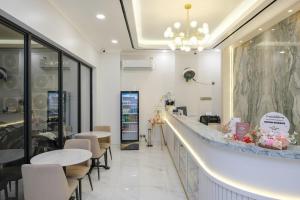 Urbanview Kencana Residence near Pakuwon Mall Surabaya
