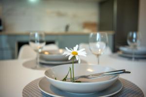 Aquamarine Apartments