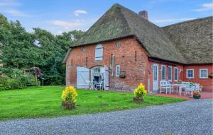 Awesome Apartment In Niebüll With Wifi