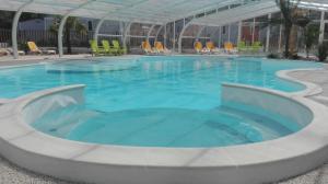 ZEcamping 4 sauna hammam et jacuzzi piscine couverte animaux acceptés