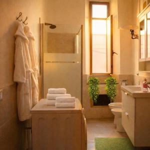 WHOLE HOLIDAY HOME APARTMENT LOVELY CIVITAVECCHIA da PAMINO & PRISCILLA