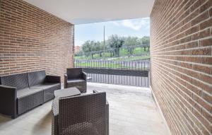 Stunning Home In Torre Le Nocelle With Wifi