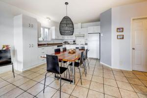 5BR - 3BA - Panoramic View - Spa, Fireplace, Billiards