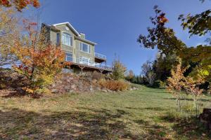 5BR - 3BA - Panoramic View - Spa, Fireplace, Billiards