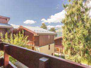 Studio divisible proche centre station avec balcon - FR-1-181-2535