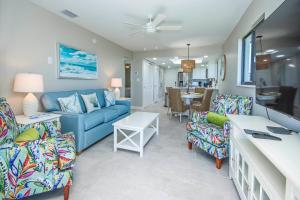 Sandalfoot 5D3 - Oceanfront Sanibel Condo