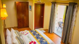 Blue Wave Hotel Maldives - Book FB a week gets a free excursion