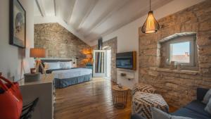 Beautiful Villa Nar with pool in Zminj