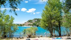 ZEcamping 3 étoiles à 300 mètres du célèbre Lac de Sainte Croix
