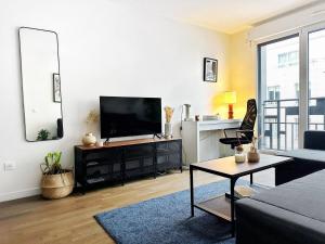 LEnsoleill Levallois Apartment near metro