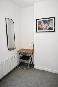 Spacious and Comfy 2-Bed Home Southampton, Sleeps 5