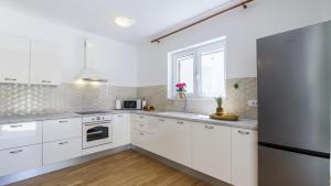 Beautiful Villa Ana with pool in Labin