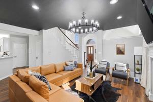 5-BD Vacation Retreat w Pool & Ping Pong