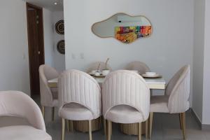 Ocean View Luxury Apartment with Rooftop Pool