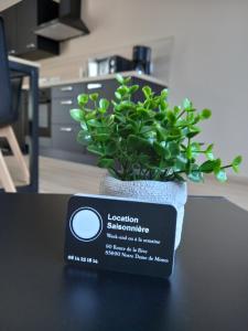 Maison en lisière de forêt et plage