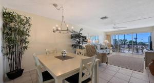 Crescent Royale Condominiums 208