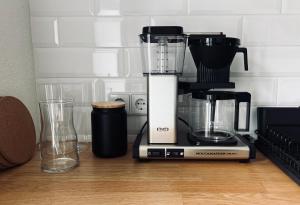 Atelier Noé ROSÉ- Kunstvoll Wohnen - Wunderbares Frühstück möglich - Ruhig und nah am Zentrum -