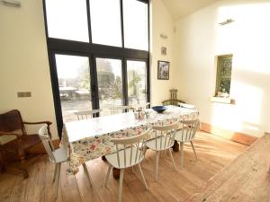 5 Bed in Swanage oc-dc201