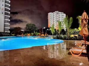 Apartamento frente al mar- edificio santa marina