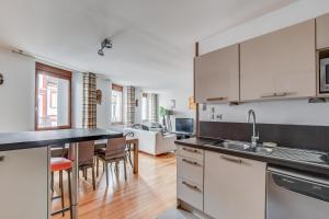 Duplex Tolosa - Pont-Neuf, Dôme de la Grave, 2 BDRs 85m2, AC, Free private car park 200m away - T3 85m2 avec clim, parking couvert gratuit à 200m