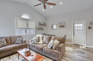 15 off Summer Special - Close to PennWest - WiFi