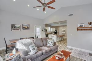 15 off Summer Special - Close to PennWest - WiFi