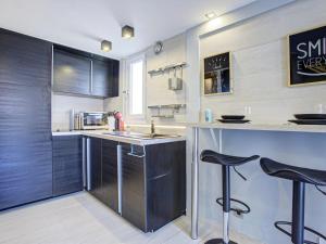 Maisonette avec cours privative dans residence securisée avec Piscine