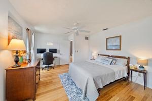 Tropical Sarasota-Heated Pool, Massage Chair, Golf