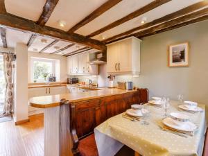 2 Bed in Keswick oc-sz341