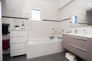 Bright villa with swimming pool and private parking