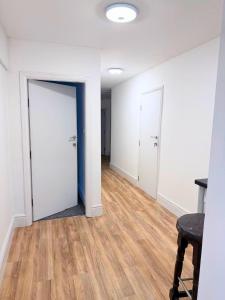 Comfortable Twin Room with Ensuite Bathroom & Shared Kitchen in Warrington