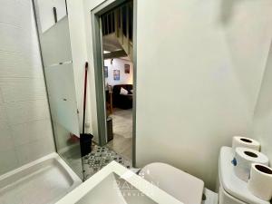 Maisonnette avec climatisation et cour - ménage et linge inclus