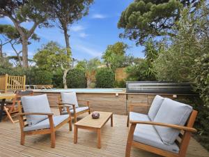 Chalet premium style californien Piscine privée Gassin St-Tropez idéal famille