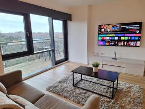 The Olive Tree with balcony and parking