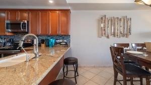 Las Palomas Ocean Views, Private Balcony and Premium Resort Amenities