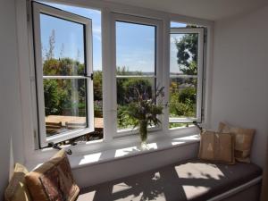 4 Bed in Dorchester oc-75851