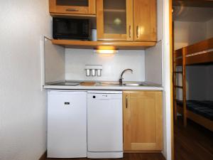 Studio confortable avec balcon, départ skis aux pieds - FR-1-344-539