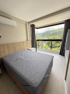 Cobertura 3 suítes a 380m Mariscal