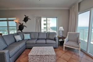 Crystal Shores West 601 by Youngs Suncoast