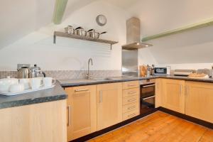 3 Bed in Beer oc-jbgall