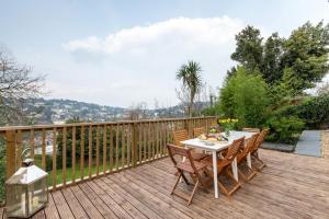 5 Bed in Torquay oc-bcvane