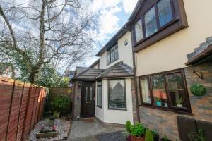 2 Bed in Cardiff oc-bow87