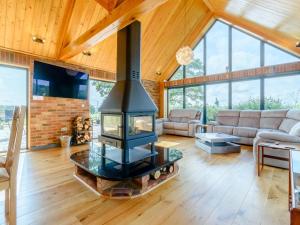 4 Bed in Hailsham oc-91157