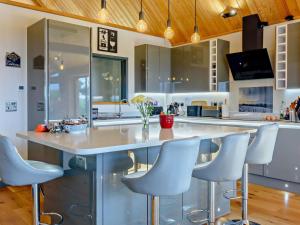 4 Bed in Hailsham oc-91157