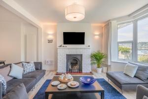 4 Bed in Kingswear oc-bc59