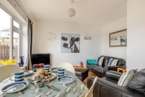 2 Bed in Brixham oc-f28884