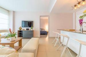 Morros 3 - Beachfront Apartment