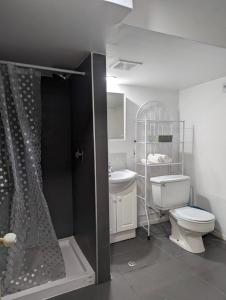Spacious Room with Private bathroom